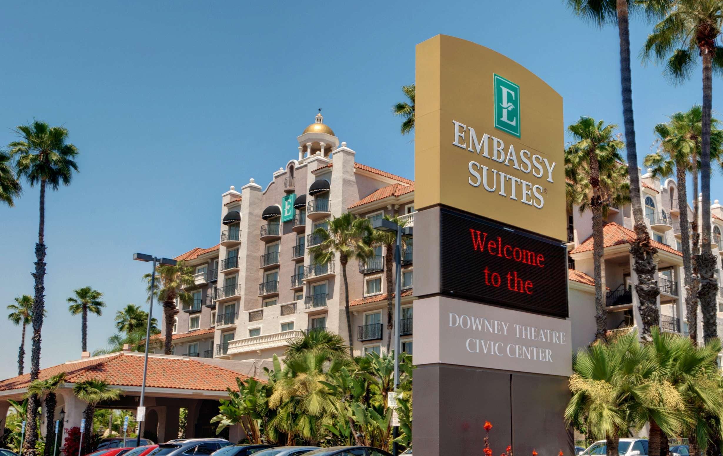 Embassy Suites By Hilton Los Angeles Дауни Екстериор снимка